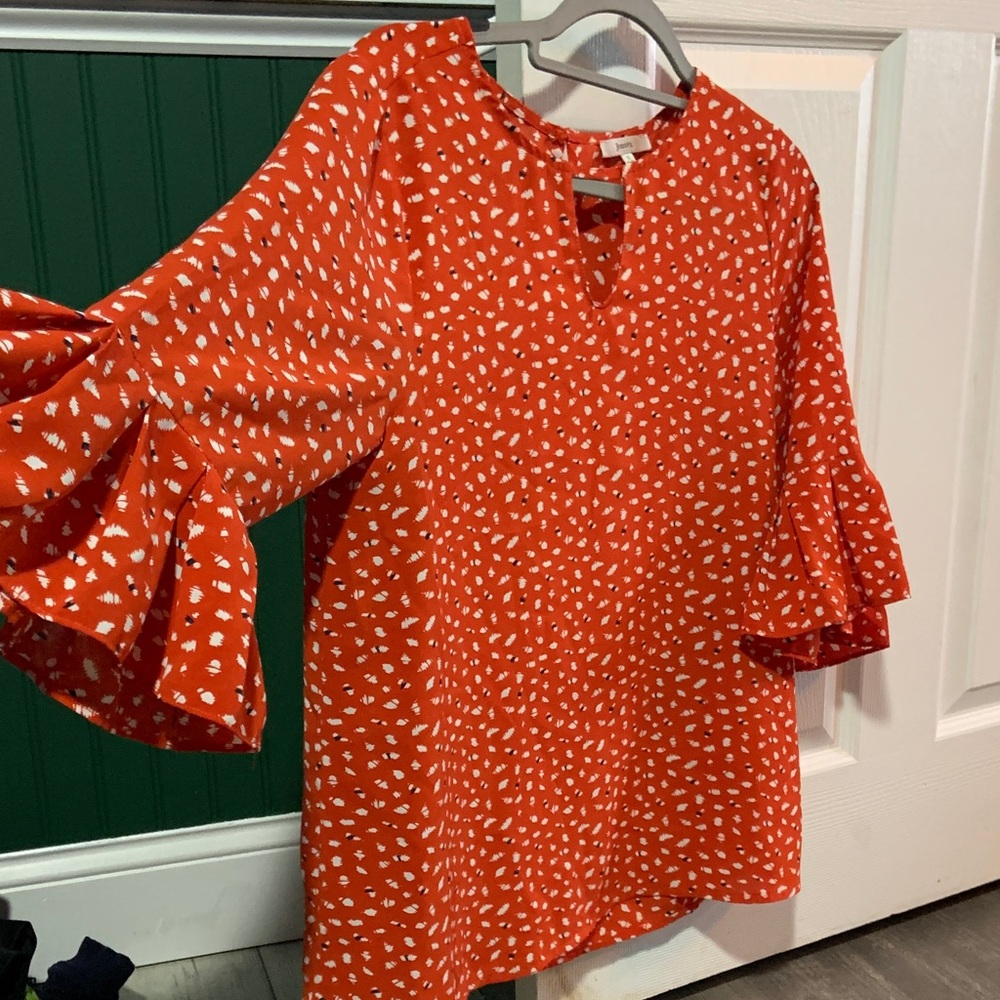 JODIFL red Dot-Print Keyhole Blouse